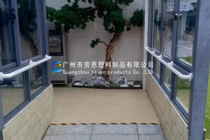 2022.9.20深圳南澳人民醫院無障礙扶手安裝案例圖 (6)